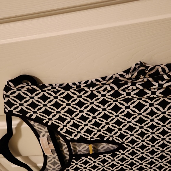 Michael Kors stretchy blouse with gold breast buckle - Picture 4 of 6